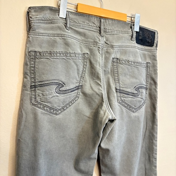 Silver Jeans Eddie Relaxed Fit Tapered Leg Jeans - Gray 34x34 - Picture 10 of 16